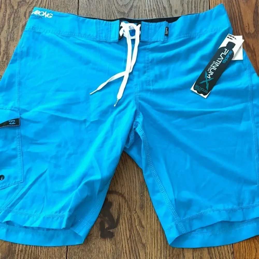 NWT Billabong Men’s Bright Turquoise Boardshorts 🏄🏼‍♂️ pockets!